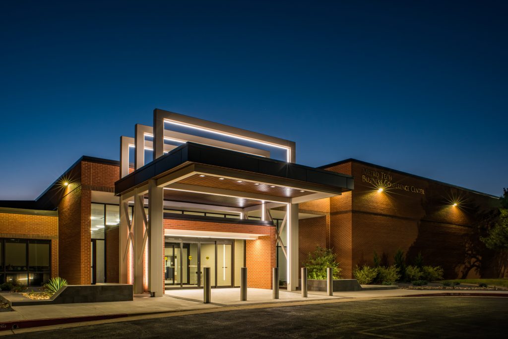 The exterior of Metro Technology Centers- District Center was designed by Renaissance Architecture.